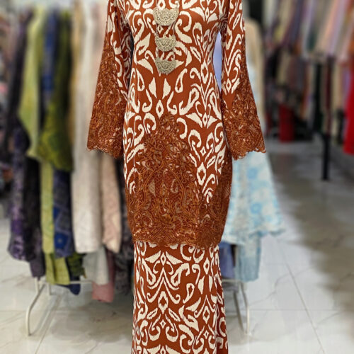 SOFEA KURUNG MODEN PUA KUMBU BROWN