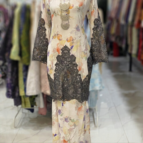 SOFEA KURUNG MODEN OFF WHITE