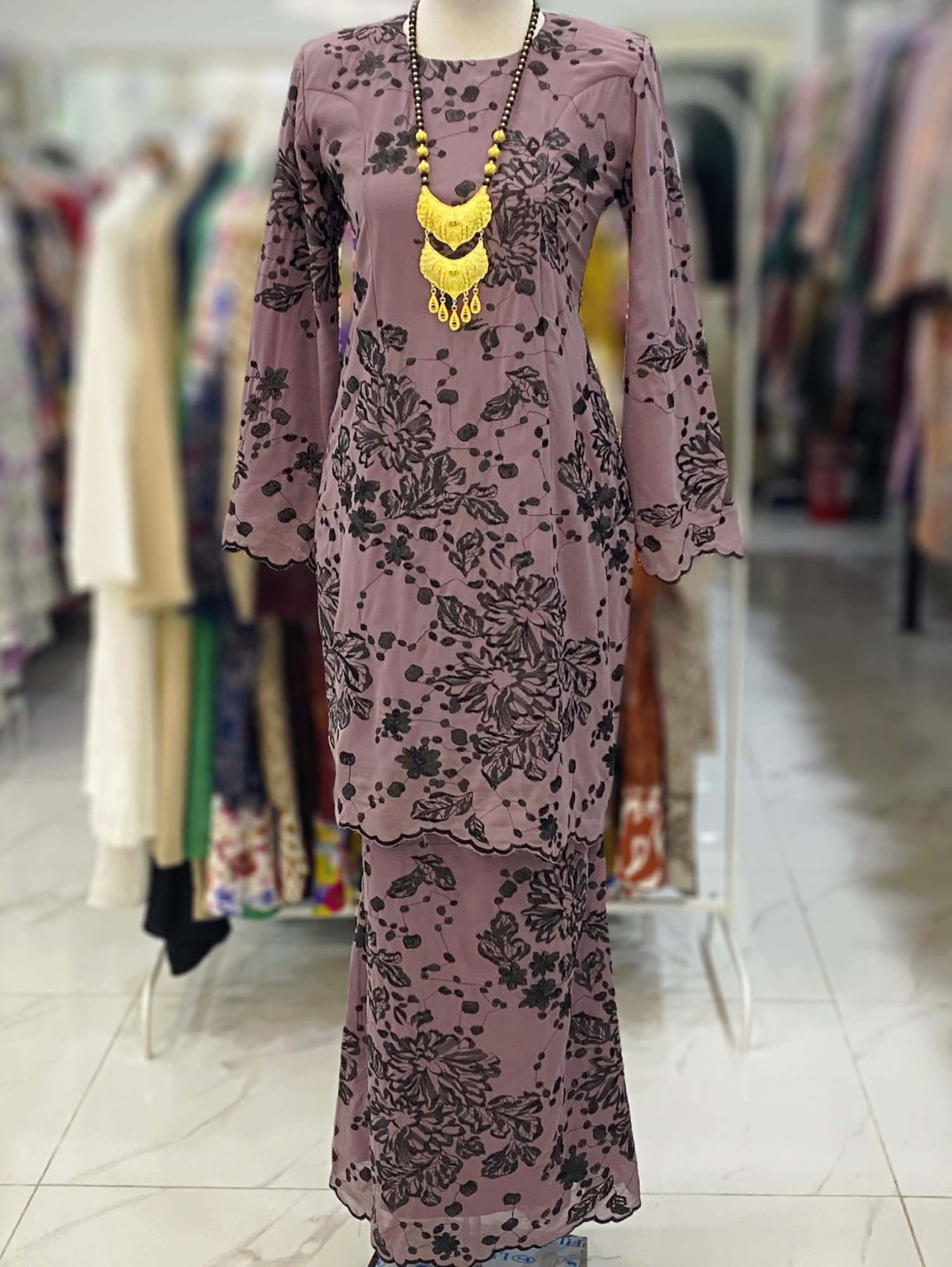 BAINON KURUNG EMBROIDERY CHIFFON – Apple couture