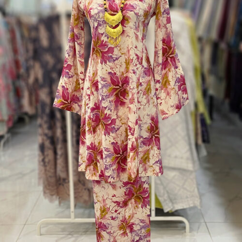 MELOR KURUNG RIAU WHITE PINK