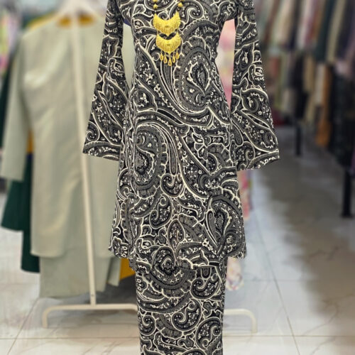 MELOR KURUNG RIAU CREPE BLACK WHITE