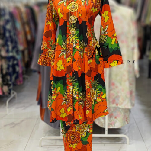 KEBAYA LABUH DANG ANUM KOREAN CREPE ORANGE GREEN