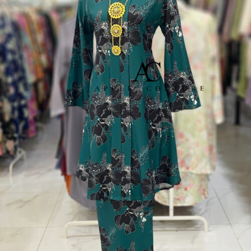 KEBAYA LABUH DANG ANUM KOREAN CREPE OCEAN GREEN