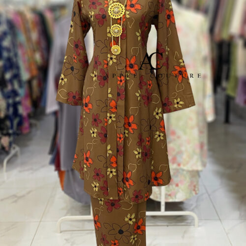 KEBAYA LABUH DANG ANUM KOREAN CREPE DARK KHAKI