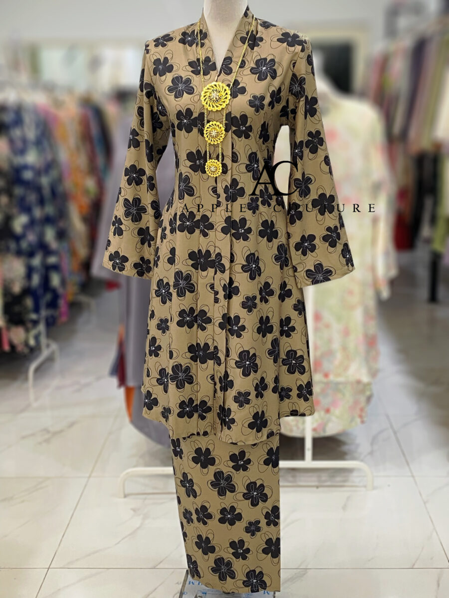KEBAYA LABUH DANG ANUM KOREAN CREPE DARK TORTILLA