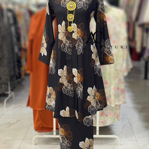KEBAYA LABUH DANG ANUM KOREAN CREPE BLACK MUSTARD