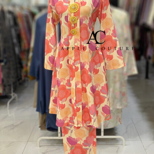 KEBAYA LABUH DANG ANUM KOREAN CREPE CREAM PEACH