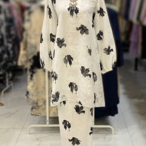 INDAH KURUNG CHIFFON 3D LINING WHITE BLACK