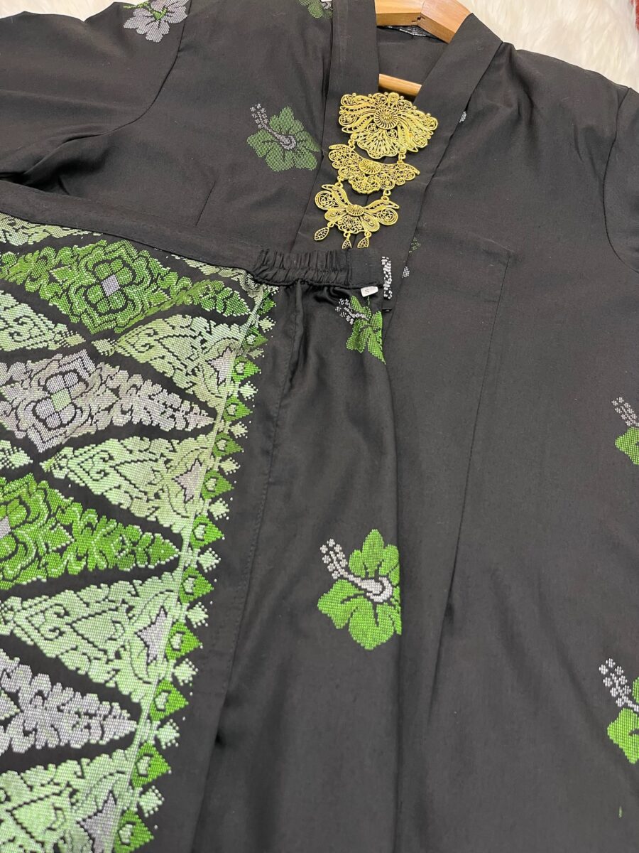 KEBAYA LABUH DANG ANUM PREMIUM SONGKET TENUN BLACK GREEN - Image 2