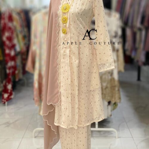 KEBAYA LABUH ZUBAIDAH EMBOSS CHIFFON SOFT PEACH