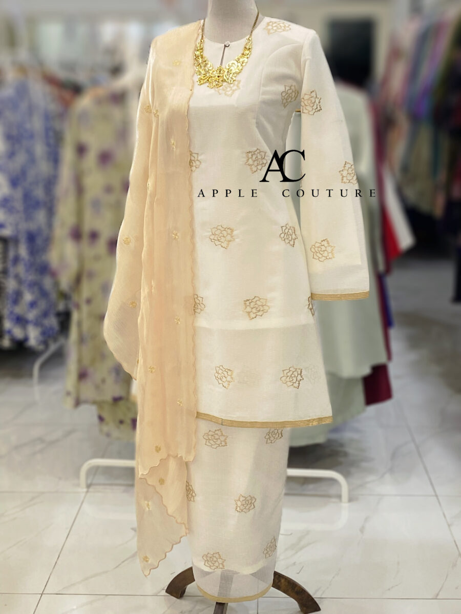 CAMELIA KURUNG PREMIUM ORGANZA SHIMMER WHITE