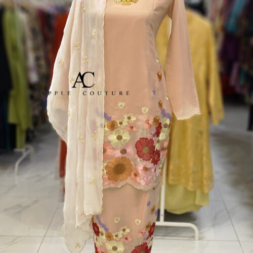 KESUMA KURUNG PREMIUM EMBROIDERY ORGANZA PEACH 1