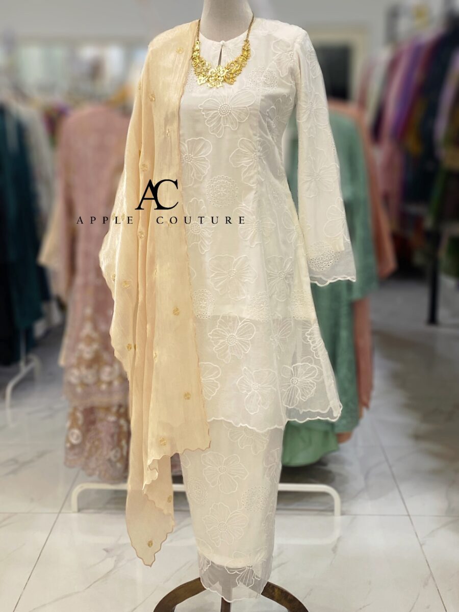 CAMELIA KURUNG PREMIUM ORGANZA OFF WHITE