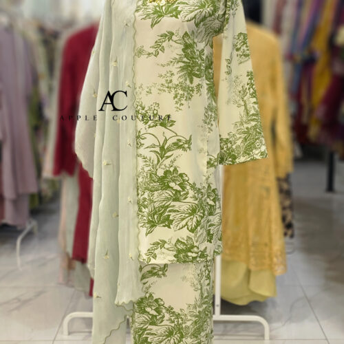 KURUNG PESAK JOHOR CREPE GREEN
