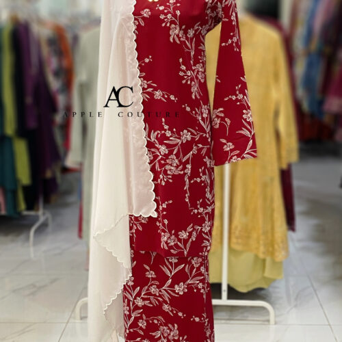 KURUNG PESAK JOHOR CREPE DARK RED