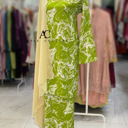 KURUNG PESAK JOHOR CREPE GREEN