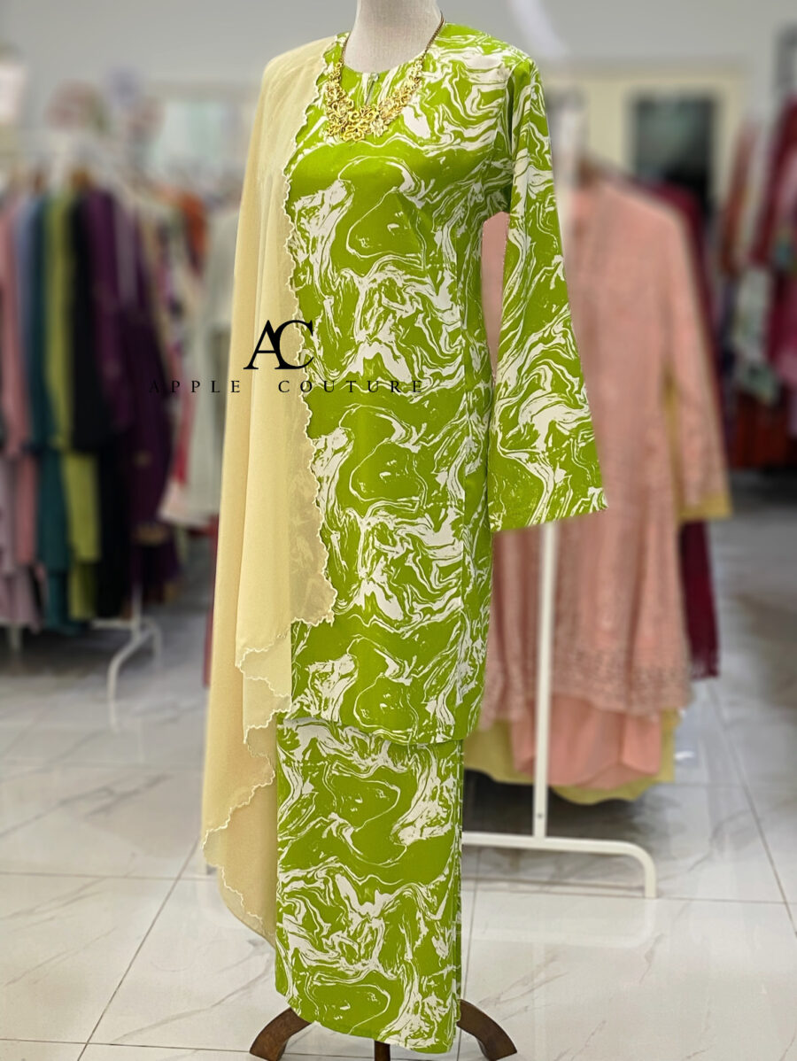 KURUNG PESAK JOHOR CREPE GREEN