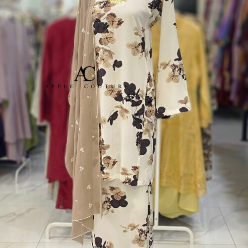 KURUNG PESAK JOHOR CREPE WHITE