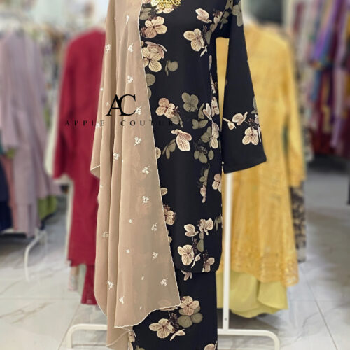 KURUNG PESAK JOHOR CREPE BLACK