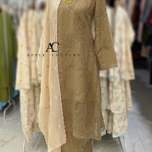 CAMELIA KURUNG LABUH WRINKLES ORGANZA SANDY BROWN