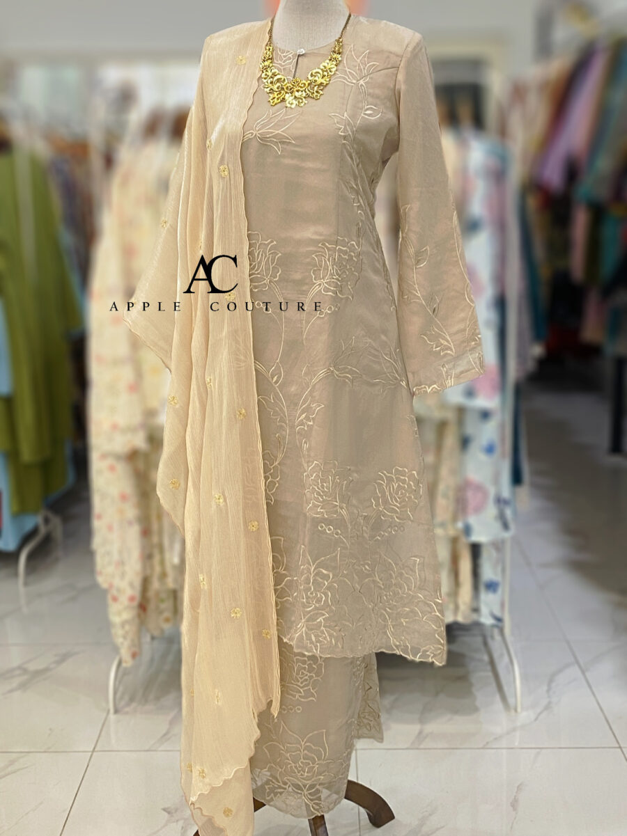 CAMELIA KURUNG LABUH WRINKLES ORGANZA BEIGE