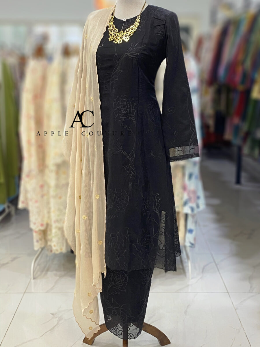 CAMELIA KURUNG LABUH WRINKLES ORGANZA BLACK
