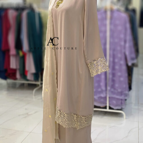 INANG KURUNG ZOOM BORDER LACE