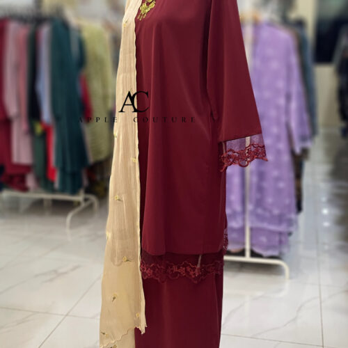 INANG KURUNG SWISS CREPE BORDER LACE