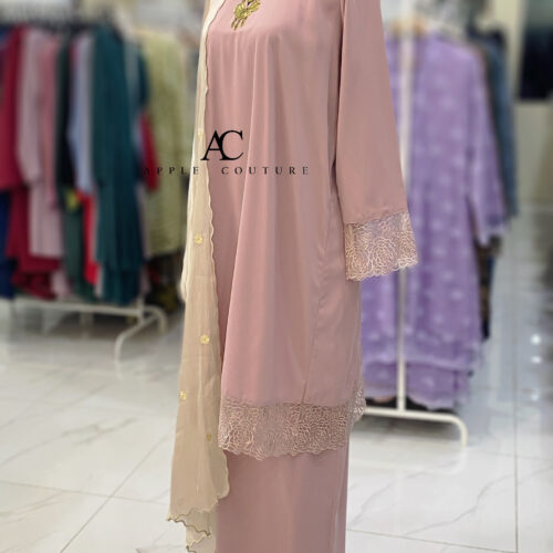 INANG KURUNG SWISS CREPE BORDER LACE