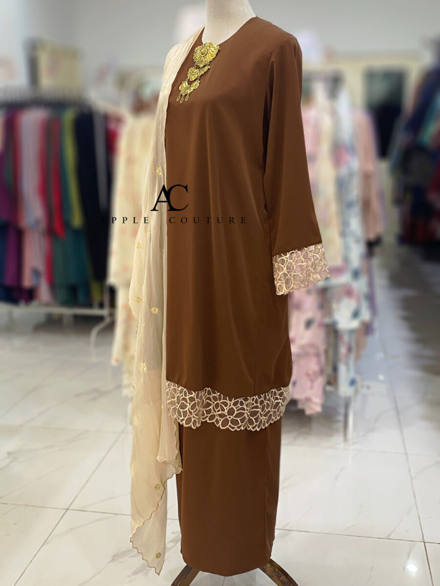 INANG KURUNG SWISS CREPE BORDER LACE BROWN - Image 7