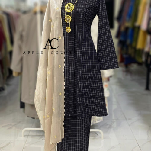 KEBAYA LABUH DANG ANUM COTTON BLACK