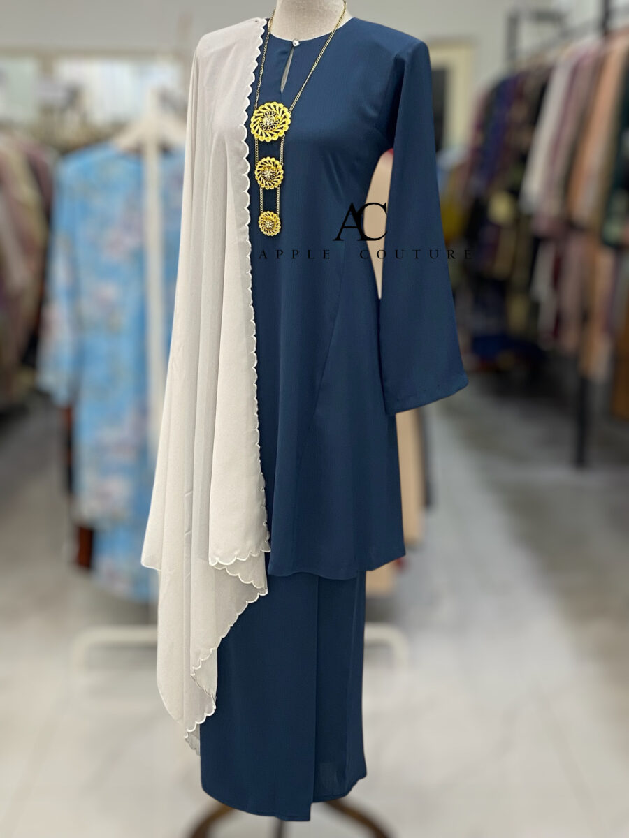 MELOR KURUNG RIAU ZOOM NAVY BLUE