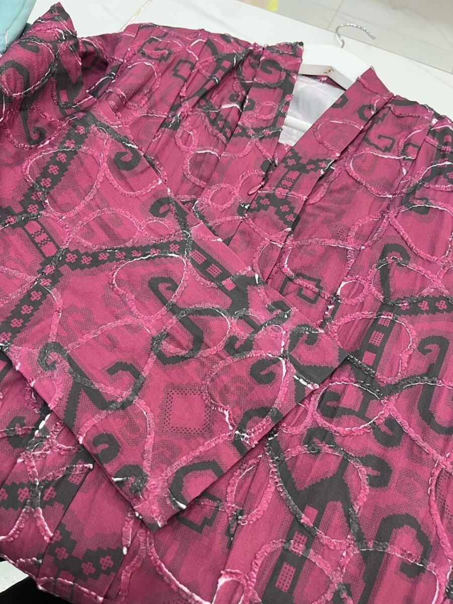 DEFECT ITEM!! KEBAYA KURUNG MIX COTTON EMBROIDERY BURGUNDY - Image 2