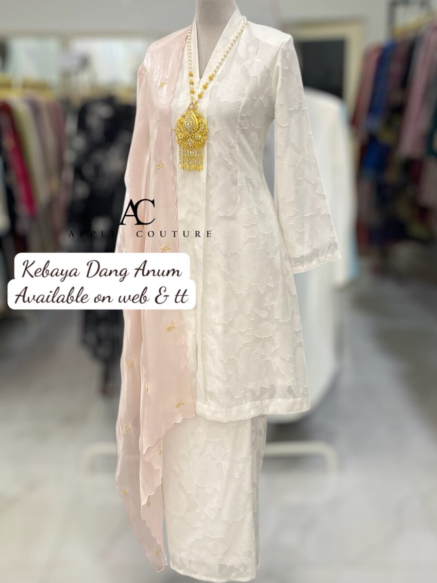 KEBAYA LABUH DANG ANUM EMBOSS WHITE