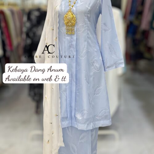 KEBAYA LABUH DANG ANUM EMBOSS BABY BLUE