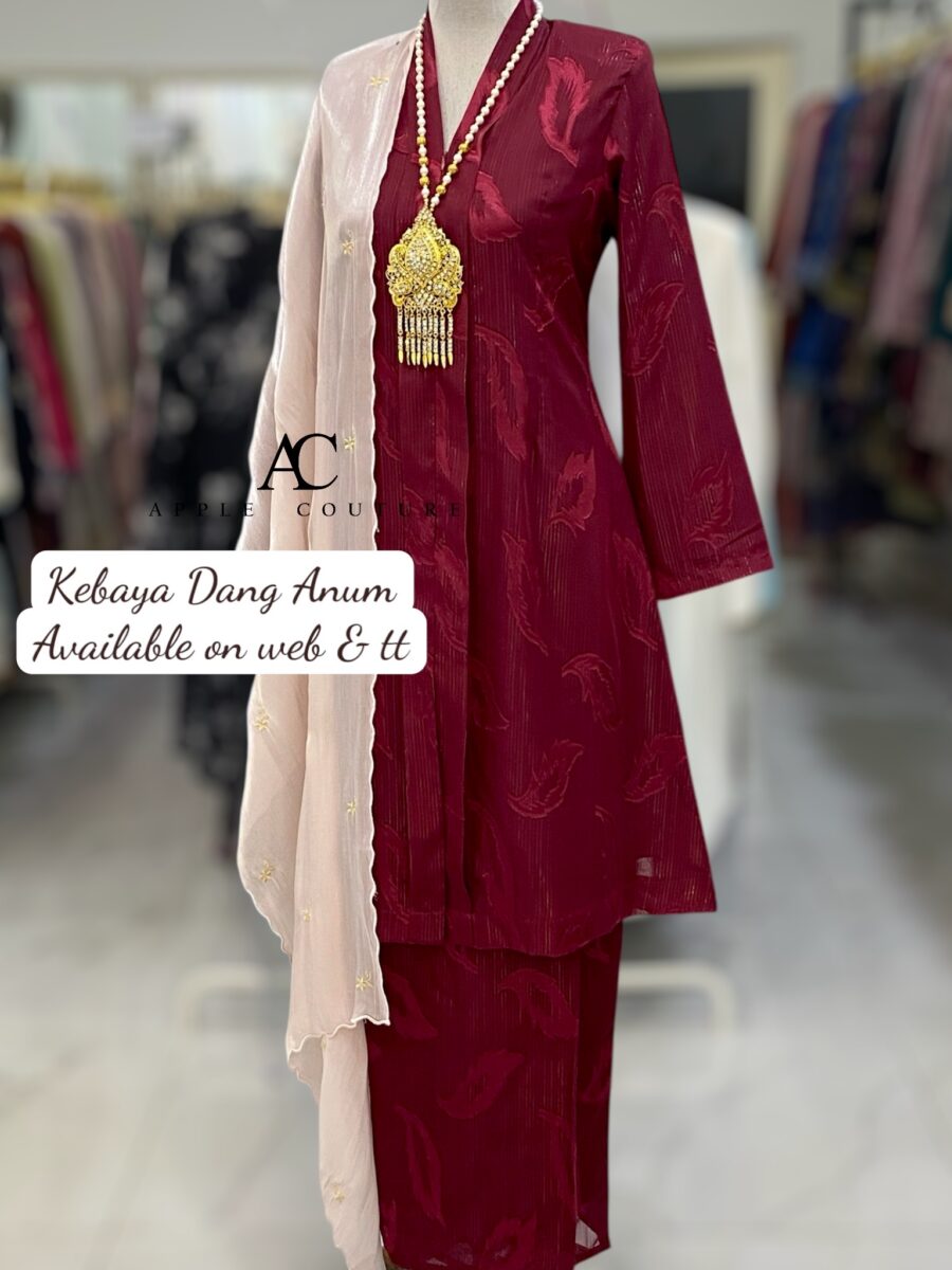 KEBAYA LABUH DANG ANUM EMBOSS MAROON