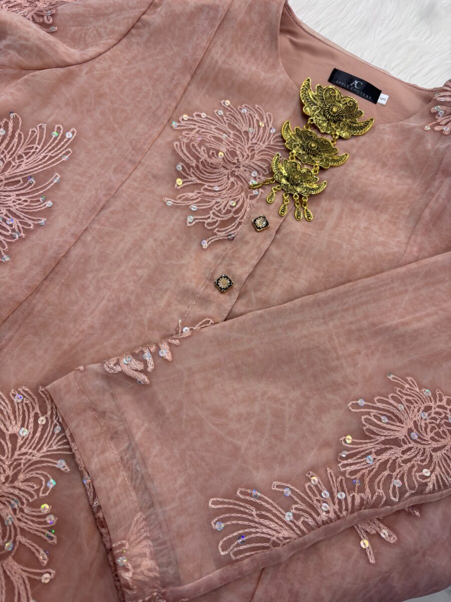 ADINDA KURUNG 2.0 SILK BLEND EMBROIDERY PEACH - Image 2